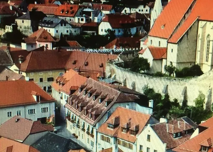 Kirchenblick Weissenkirchen in der Wachau